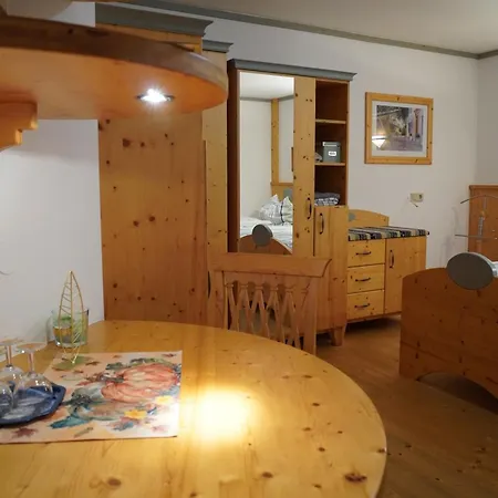 Bed & Breakfast Arkadenhof Fam. Schneider
