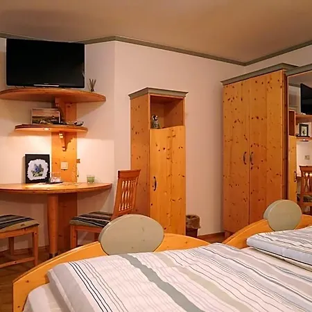 Bed & Breakfast Arkadenhof Fam. Schneider 3*