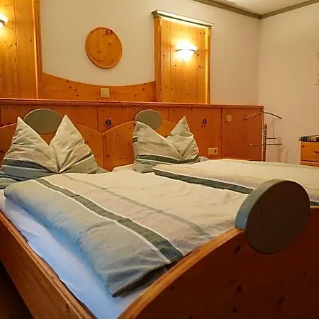 Arkadenhof Fam. Schneider Bed & Breakfast 3*